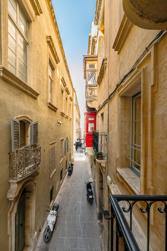 Exterior & Views 2, La Vallette
