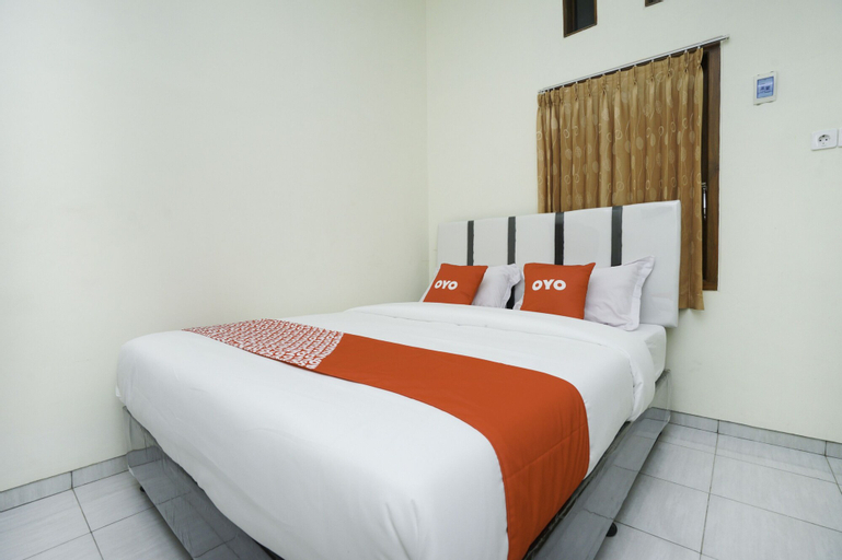 Bedroom 1, Oyo 1642 Penginapan Anggrek Syariah 2, Probolinggo
