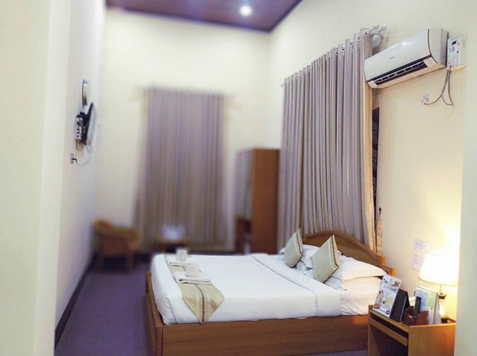 Bedroom 3, Stone Inn, Mandalay