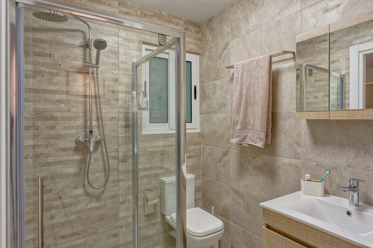 Bathroom, Brand New Designer Finished Apartment, Central Location