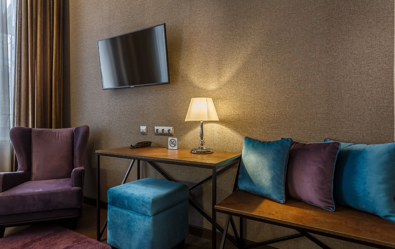 Others 5, Mansilion Hotel, Northern