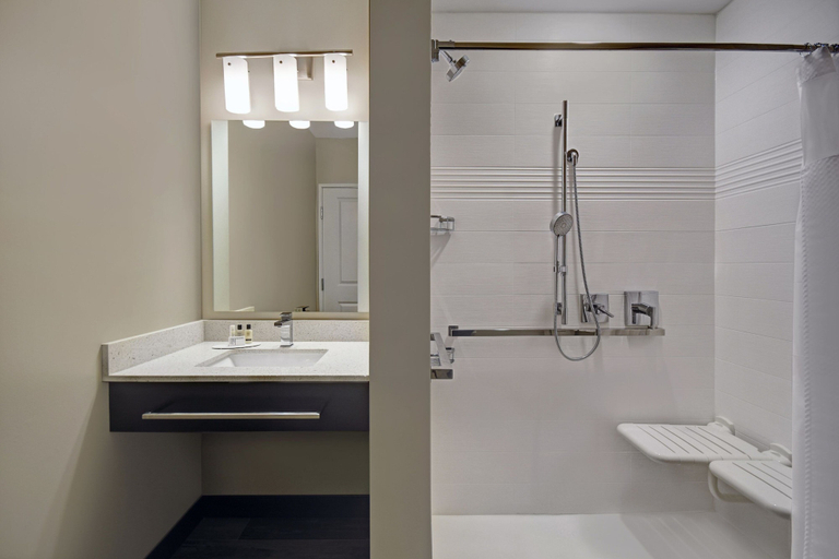 Bathroom 4, TownePlace Suites by Marriott Grand Rapids Wyoming, Kent