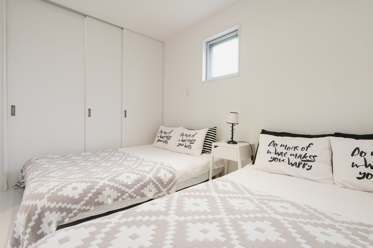 Bedroom 2, Niraikanai, Nanjō