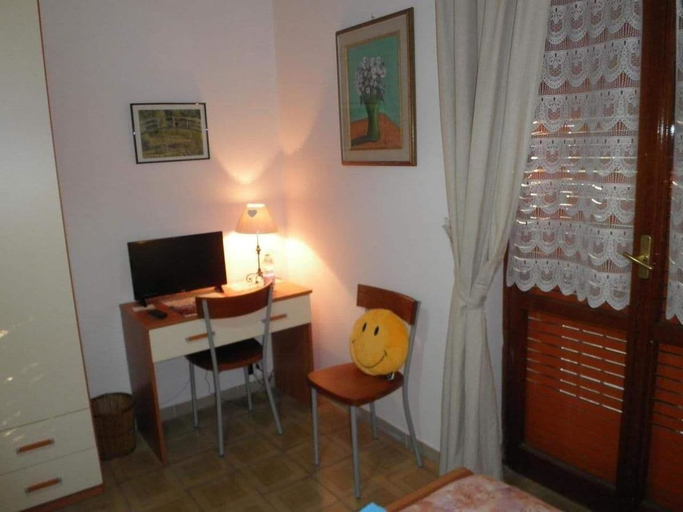 Bedroom 3, Don Milani, Matera