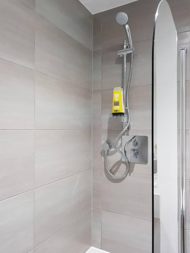 Bathroom 4, Liverpool At The Strand 1, Sefton