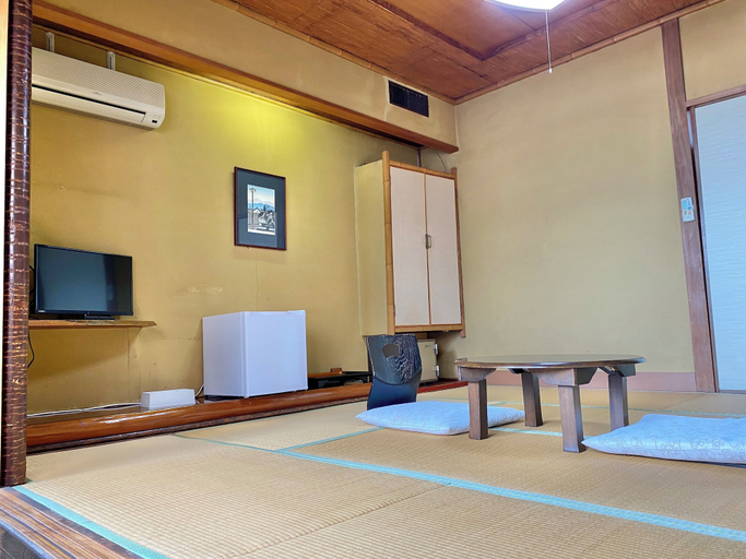 Bedroom 2, JAPANESE INN HOTEL MATSUKISO, Beppu