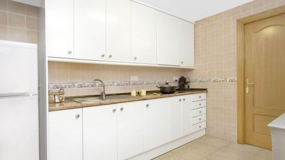 Others 5, Villa Cora, Girona