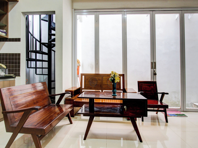 Others 4, OYO 92479 Pasadena House, Semarang