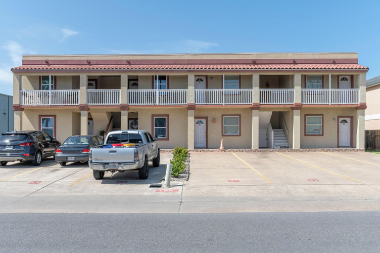 Exterior & Views 2, Condo w Semi-private Pool & Just 1 Block to Beach!, Cameron