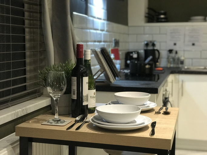Others 5, Contemporary 1 bed Studio for Comfy Stay in Wigan, Wigan