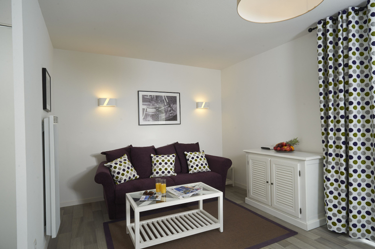 Bedroom 2, Terres de France - Le Domaine de la Baie, Finistère
