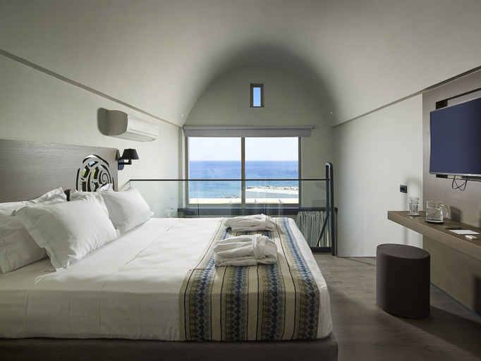 Bedroom 3, Kakkos Beach Hotel - Adults Only, Crete