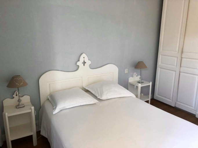 Bedroom 3, Le Pavillon Bleu, Gironde