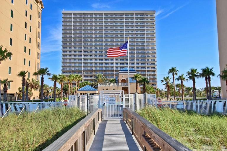 Exterior & Views 2, Crystal Tower 1801, Baldwin
