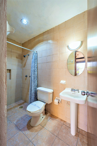 Bathroom 5, Hotel Gran Centenario, Mérida