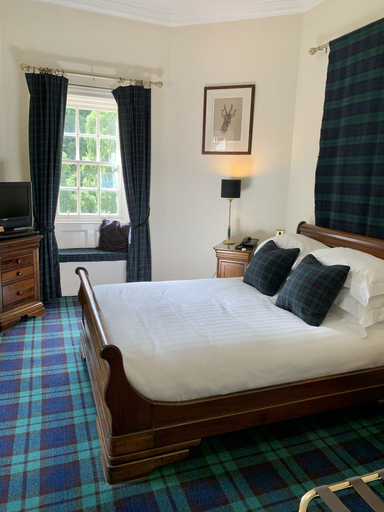 Bedroom 2, Bunchrew House Hotel, Highland