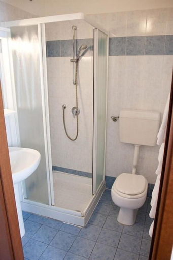 Bathroom, Pensione Rittmeyer, Trieste