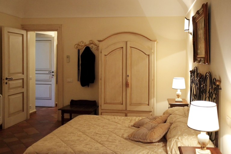 Bedroom 5, Villa Alba d' Oro - Historic Luxury Villa, Salerno