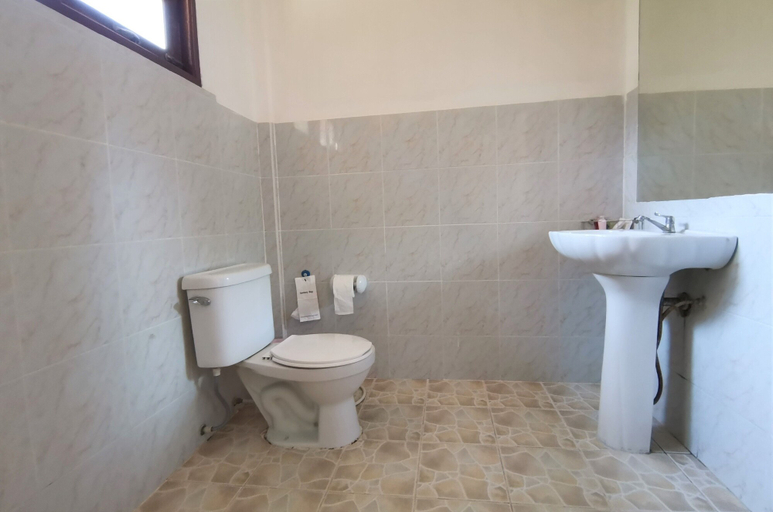Bathroom 4, Lanta Whiterock Resort, Ko Lanta