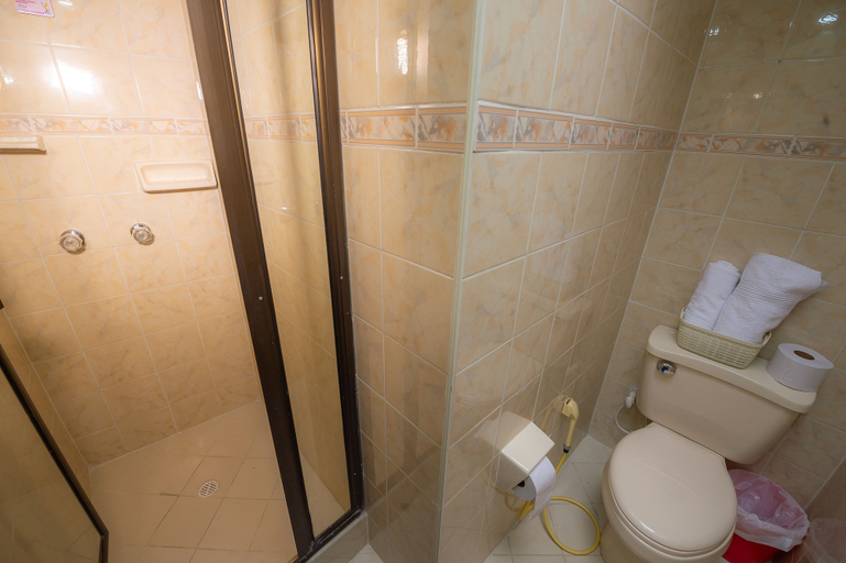 Bathroom 2, Modern Loft in Chapinero Alto, Santafé de Bogotá