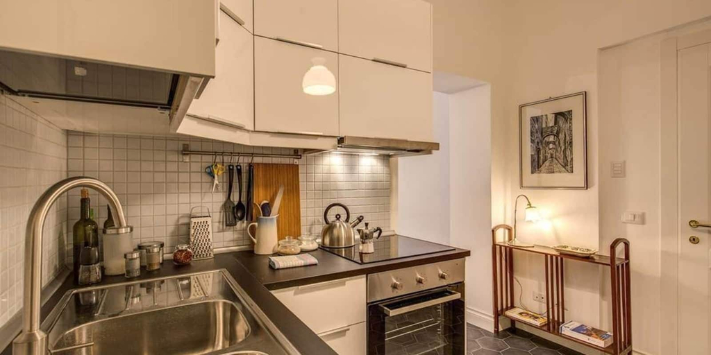 Private kitchenette 4, Principe Amedeo 1, Rome