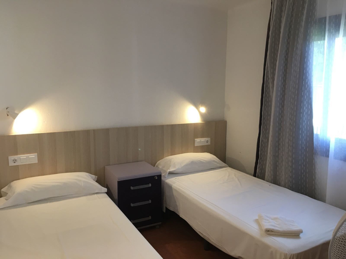 Bedroom 5, Casa Del Mar Hotel, Girona