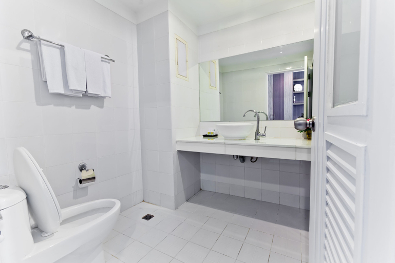 Bedroom 5, The Platinum Suite, Suan Luang