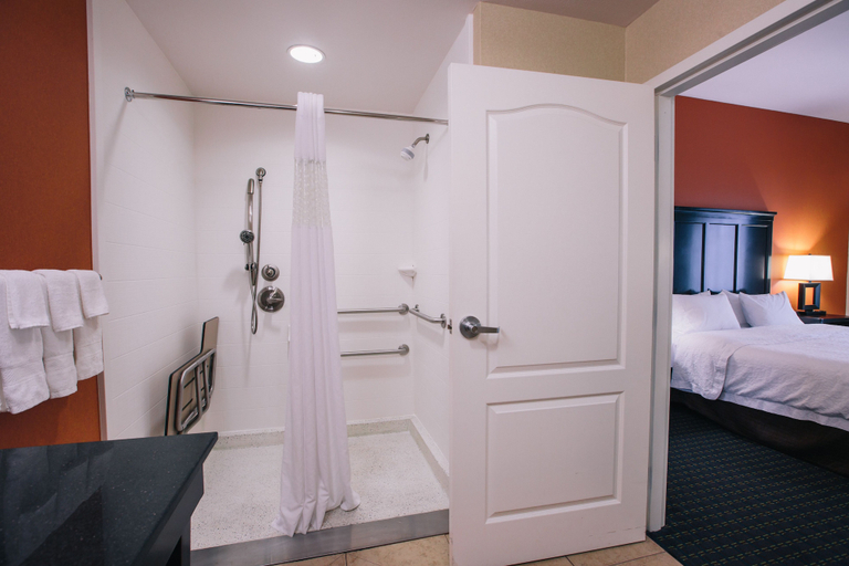 Bedroom 2, Hampton Inn & Suites Effingham, Effingham