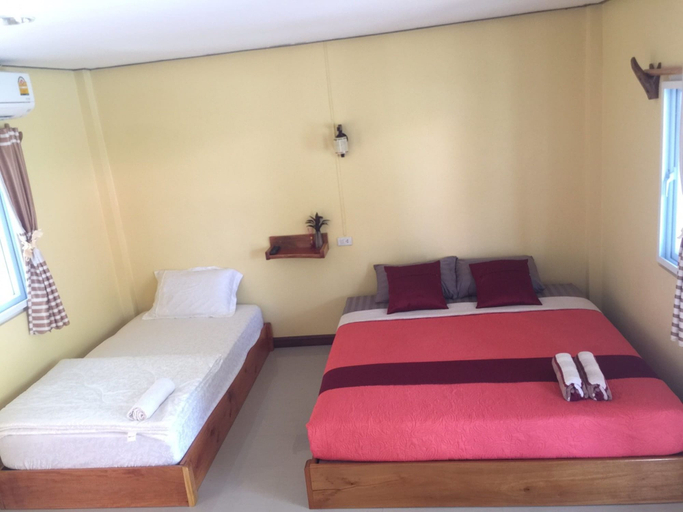 Bedroom 3, Phuengluang Resort, Chalermphrakiet