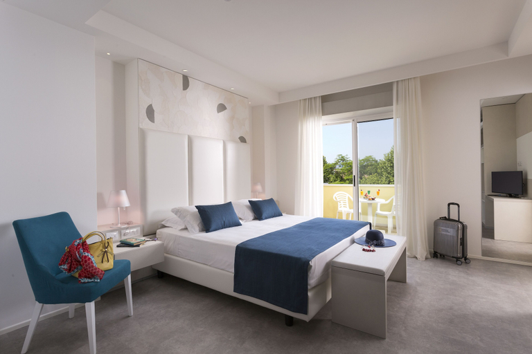 Bedroom 4, Astoria Suite Hotel, Rimini
