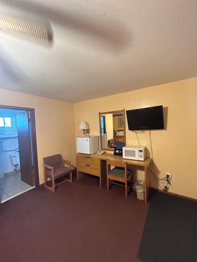 Others 4, Royal Rest Motel, Lucas
