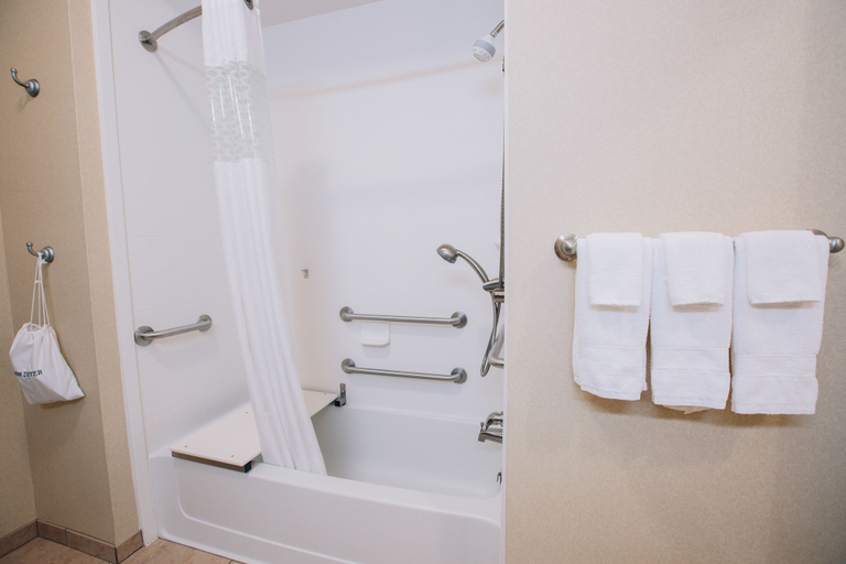Bathroom 3, Hampton Inn & Suites Effingham, Effingham