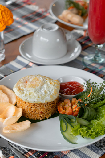 Food & Drinks 28
