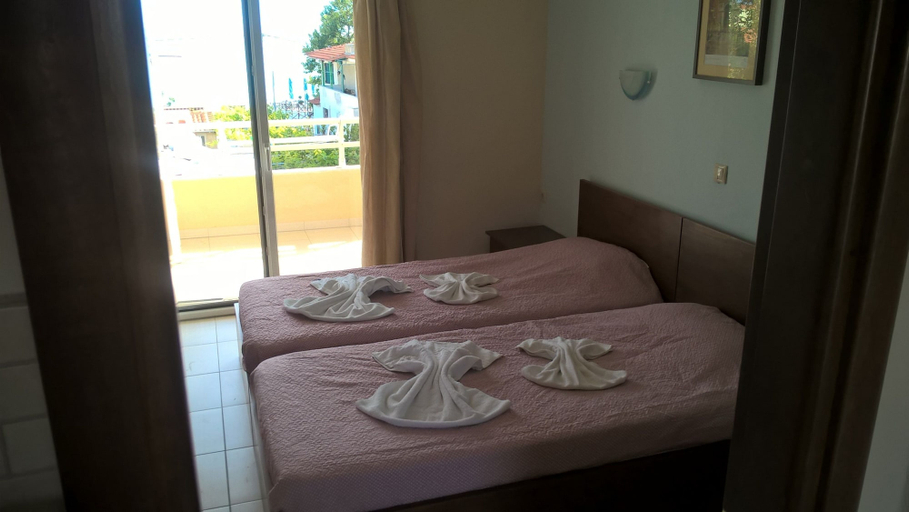 Bedroom 4, Kyparissis Rooms, Central Macedonia