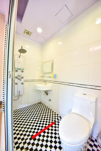 Bathroom, Yu Jue Guest House, Nantou