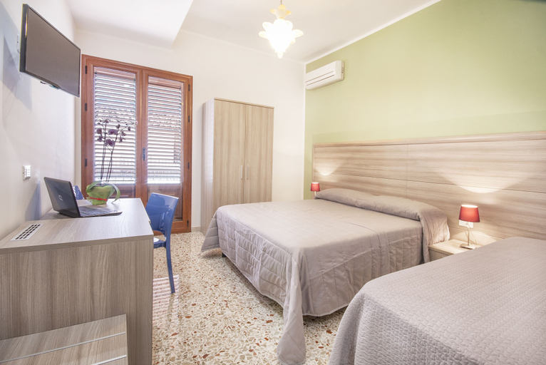 Bedroom 1, B&B La Torre, Trapani