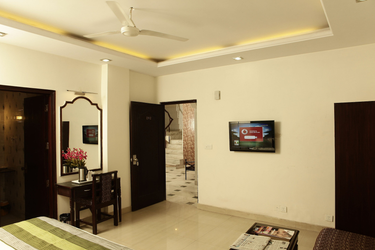 Others 5, Hotel Delhi Darbar, Delhi
