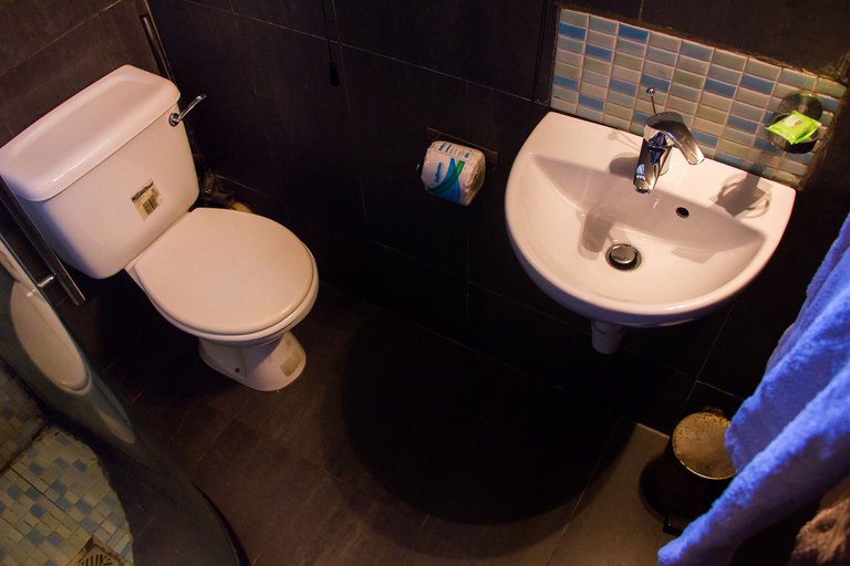 Bathroom 4, Precinct Comfort Services, Ikoyi, Eti-Osa