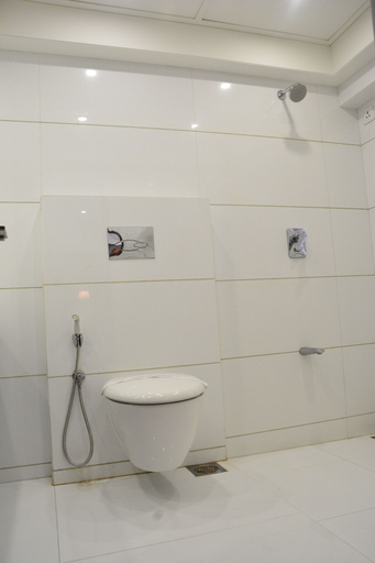 Bathroom 3, Platinum Residency, Ahmadabad