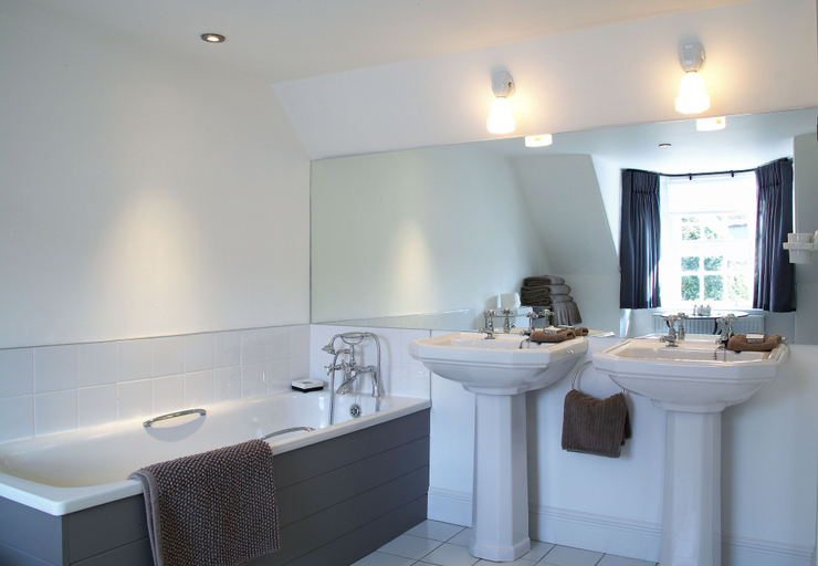 Bathroom, Melville House, Perthshire and Kinross
