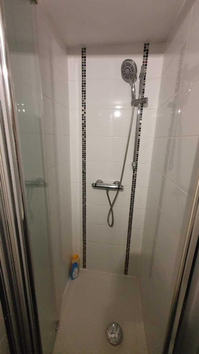 Bathroom 5, Residence Marie-Thérese, Bruxelles