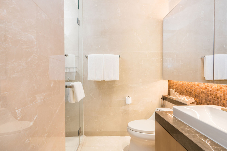 Bathroom 5, Magnolias Ratchadamri Boulevard Serviced Residences, Pathum Wan