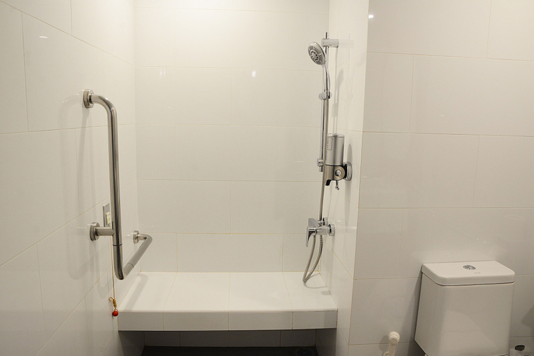 Bathroom 5, ibis Bangkok IMPACT, Pak Kret