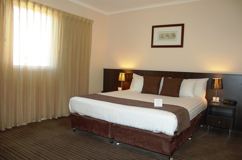 Bedroom 3, Mercure Hotel Mildura, Mildura - Pt A