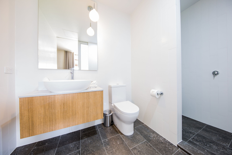 Bathroom 3, Mercure Ballarat Hotel and Convention Centre, Ballarat - Central