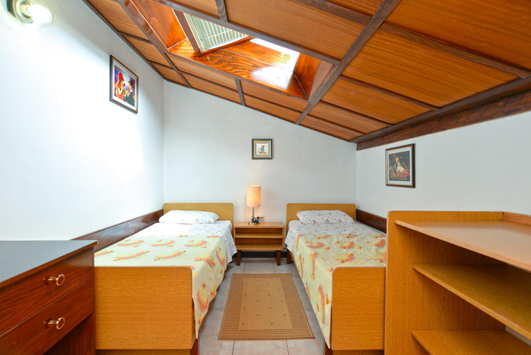 Others 5, Apartment 765, Fažana