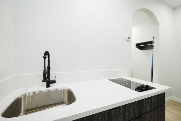 Others 4, Sapphire Inn and Suites, Houston