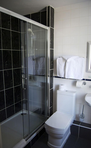 Bathroom 3, Villaggio Hotel & Restaurant, Warrington