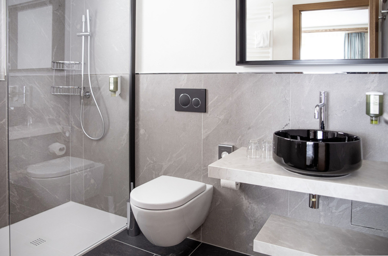 Bathroom 4, Hotel Hemizeus & Iremia Spa, Visp