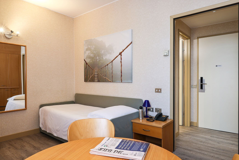 Bedroom 3, Residence Cimarosa, Milano